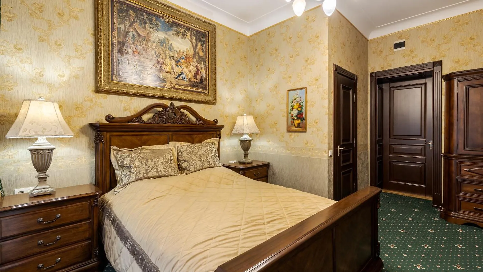 Luxury Boutique Andreevskiy Hotel Lviv