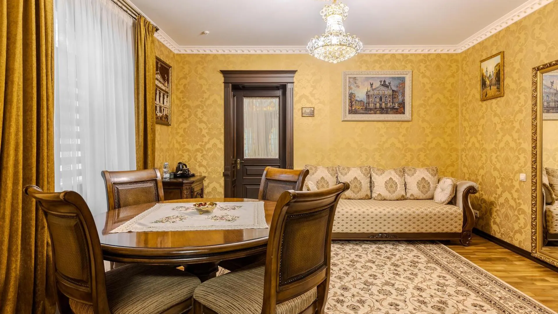 Luxury Boutique Andreevskiy Hotel Lviv